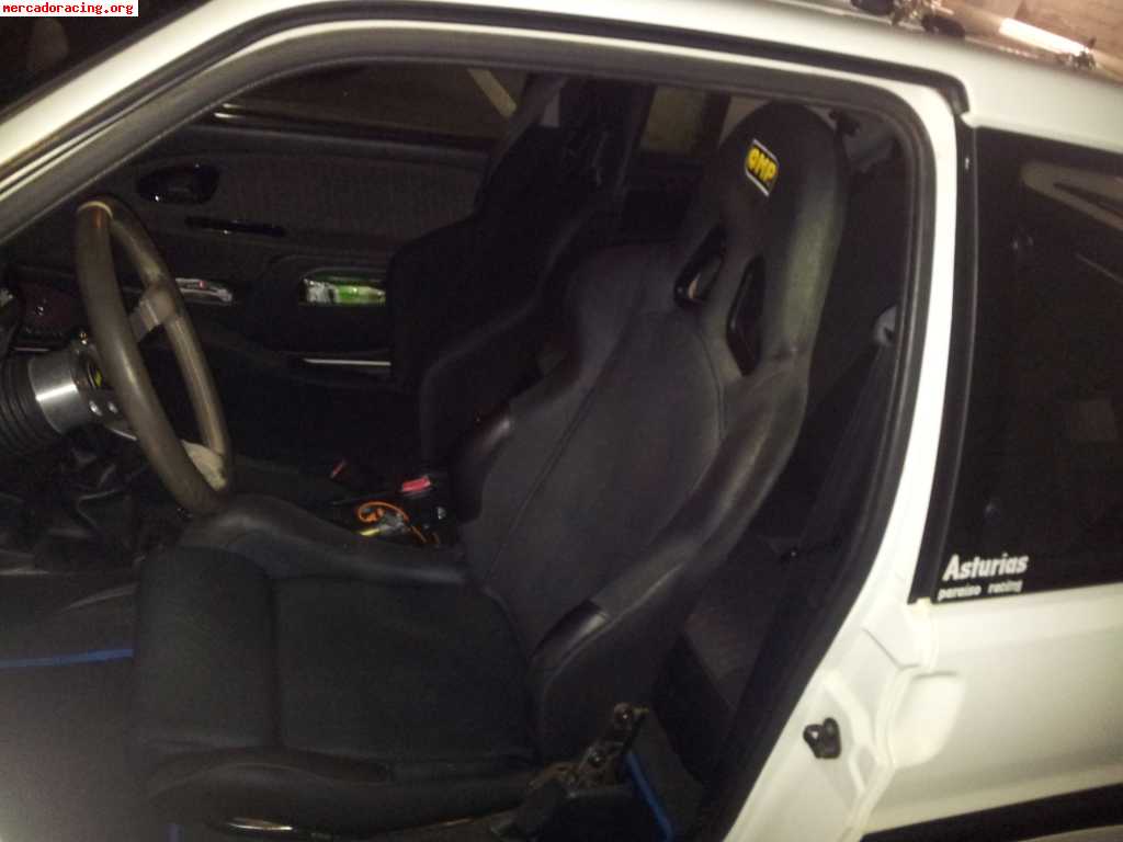 Se venden 2 semibackets omp negros. 