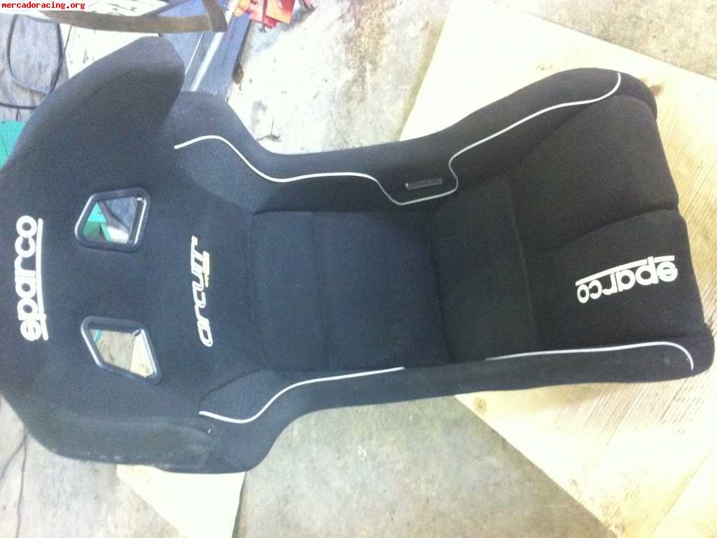 Baquet sparco circuit sin estrenar