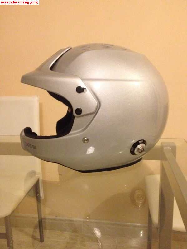 Se vende casco stilo nuevo a estrenar!!! urge venta!!