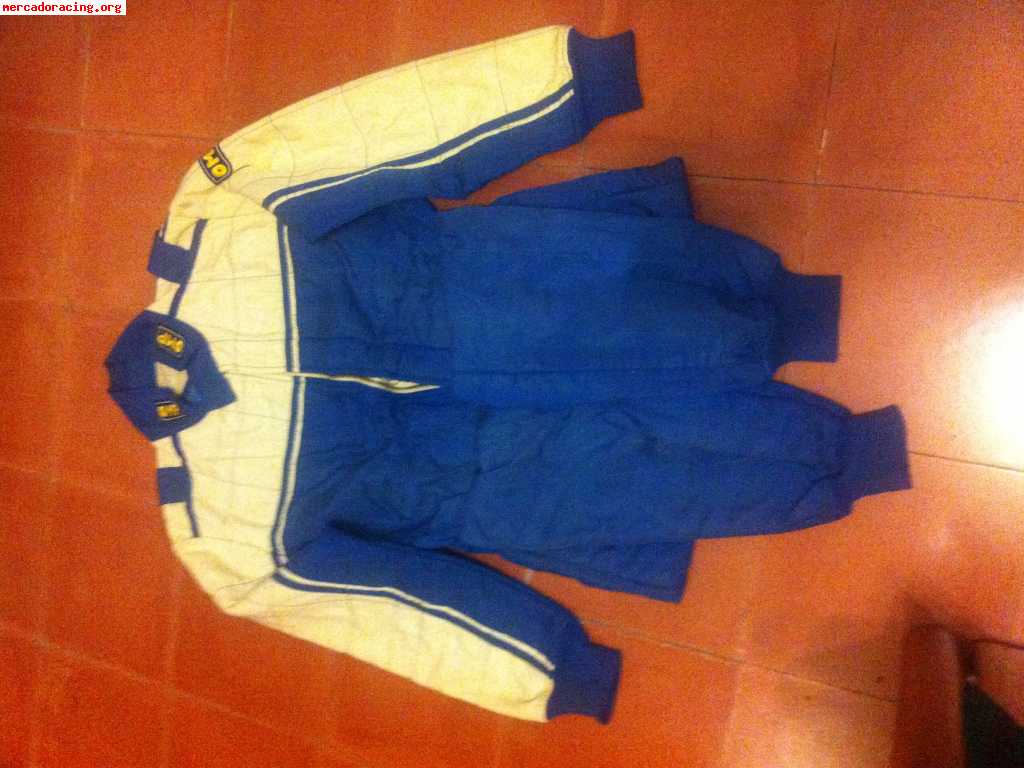 Se vende mono omp talla 50