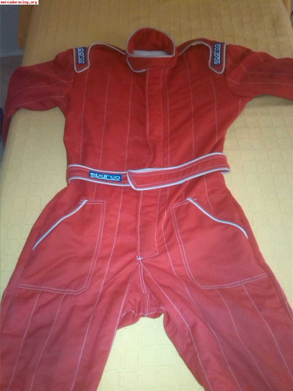 Se vende mono sparco talla 56