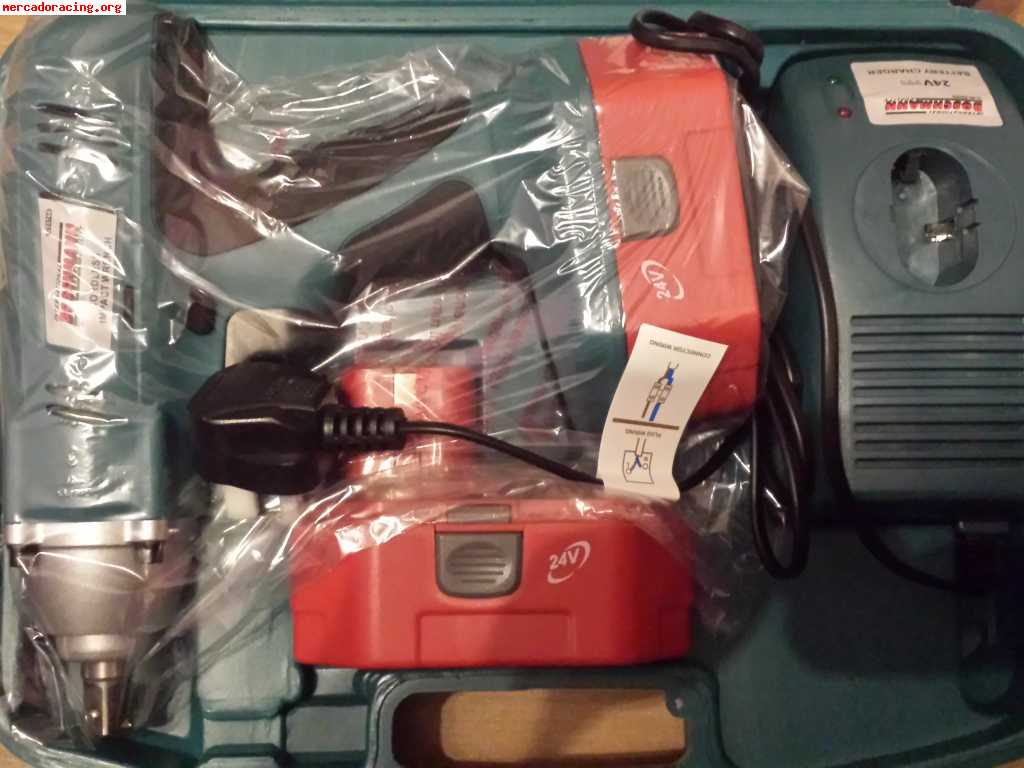 Vendo pistola de impacto bateria 24v.