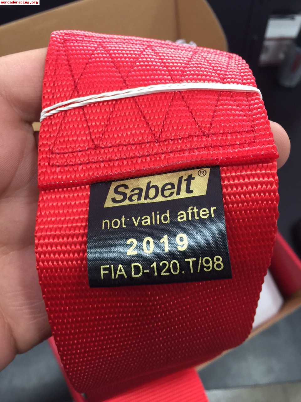  vendo arneses sabelt 6 puntos sin estrenar. 