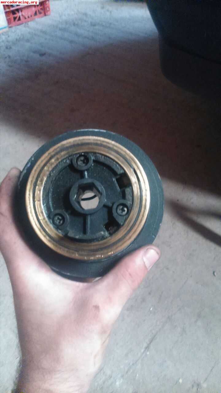 Venta de piña y volante