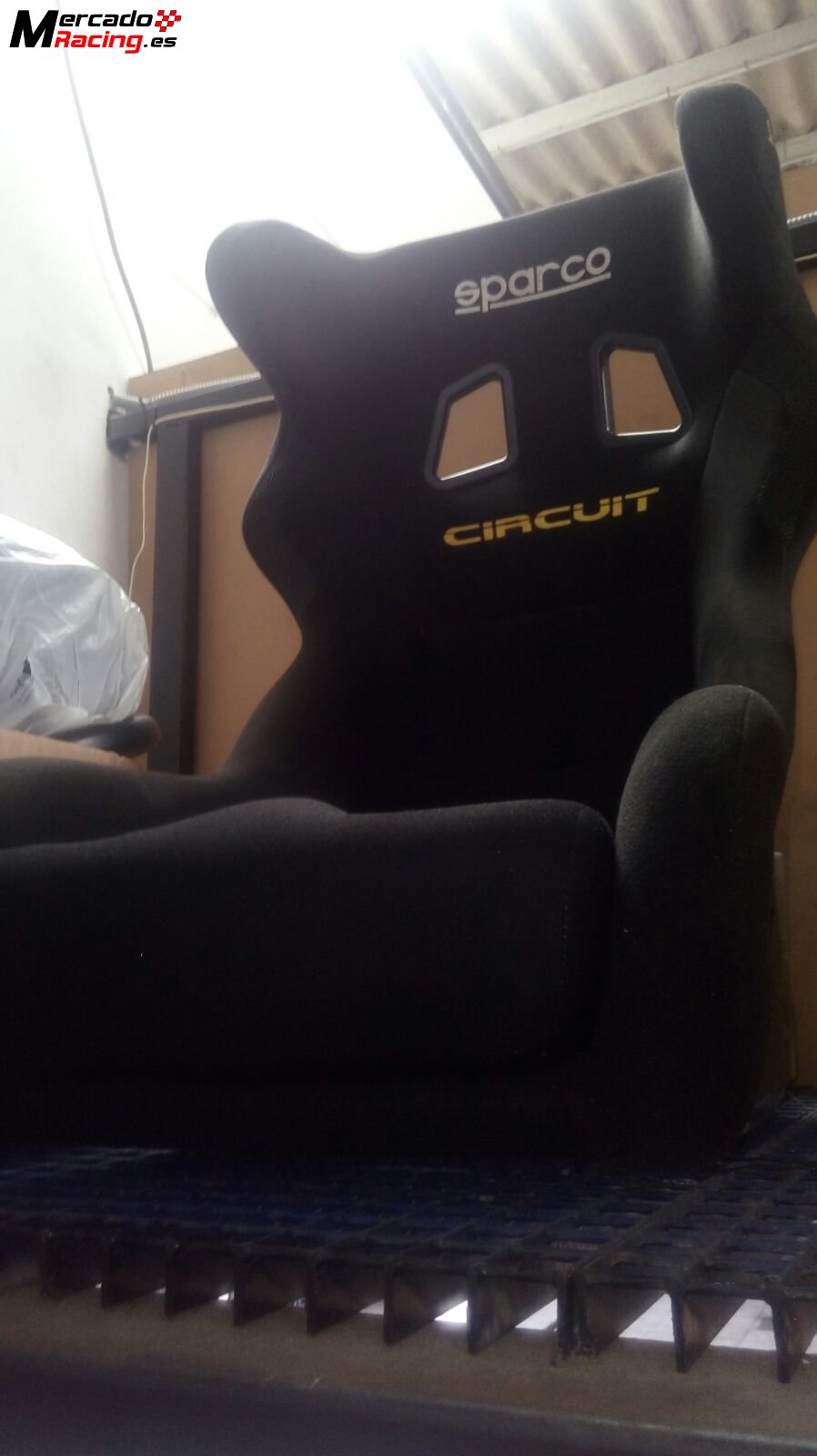 Baquets sparco y arneses omp