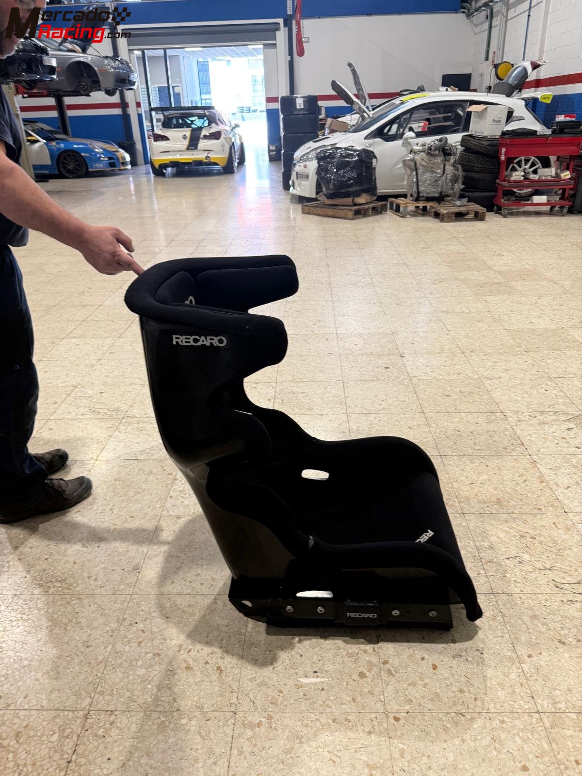 Se vende baquet de carbono de porsche
