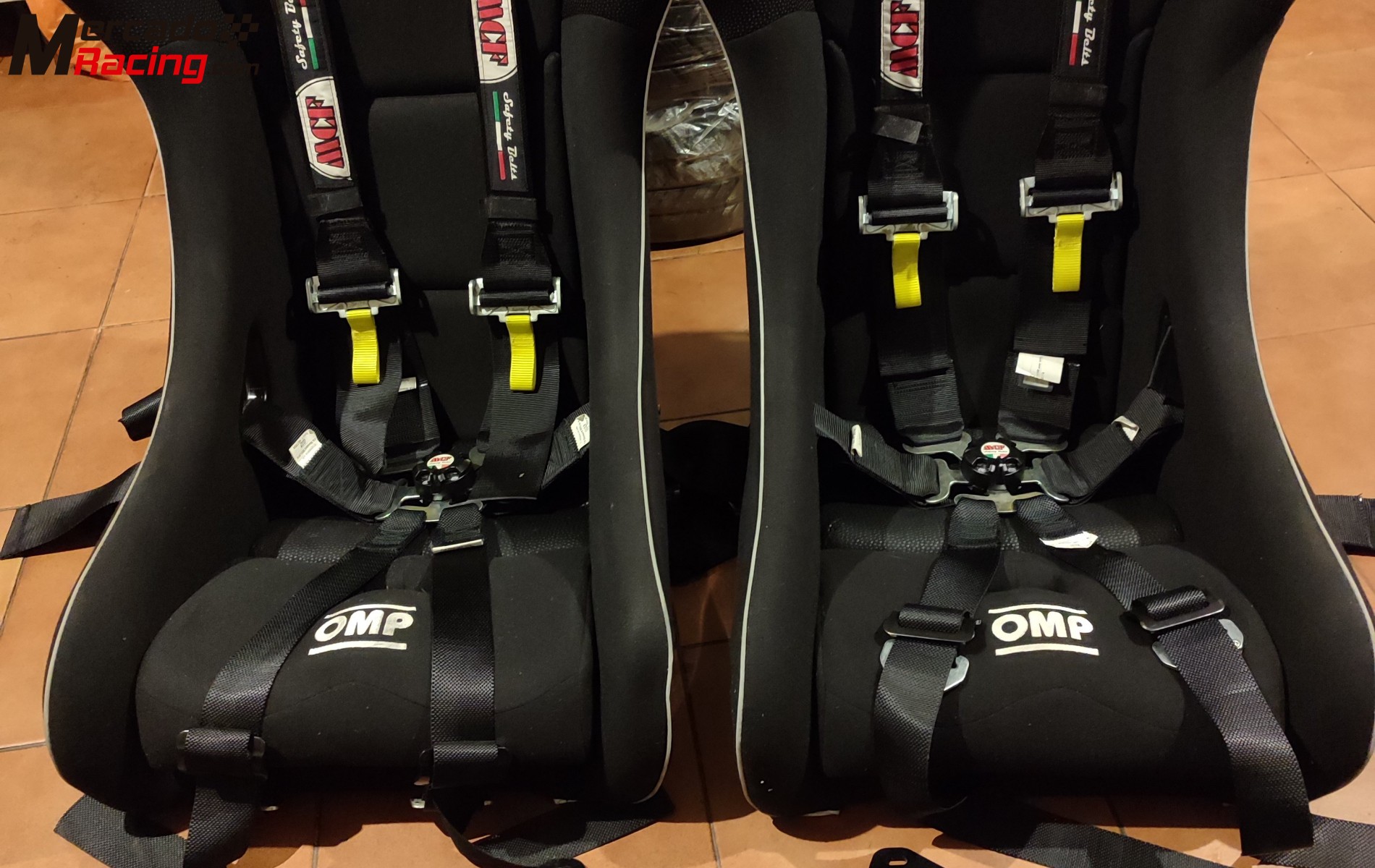 Baquets omp camp-r, arneses y bases 