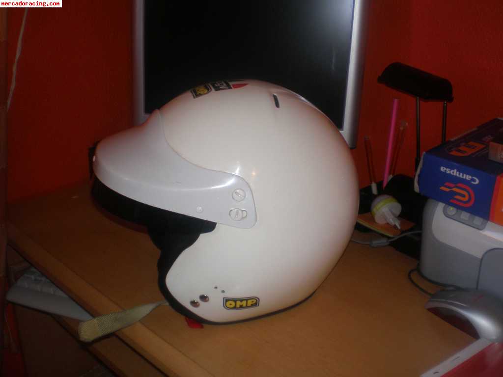 Casco omp muy economico.