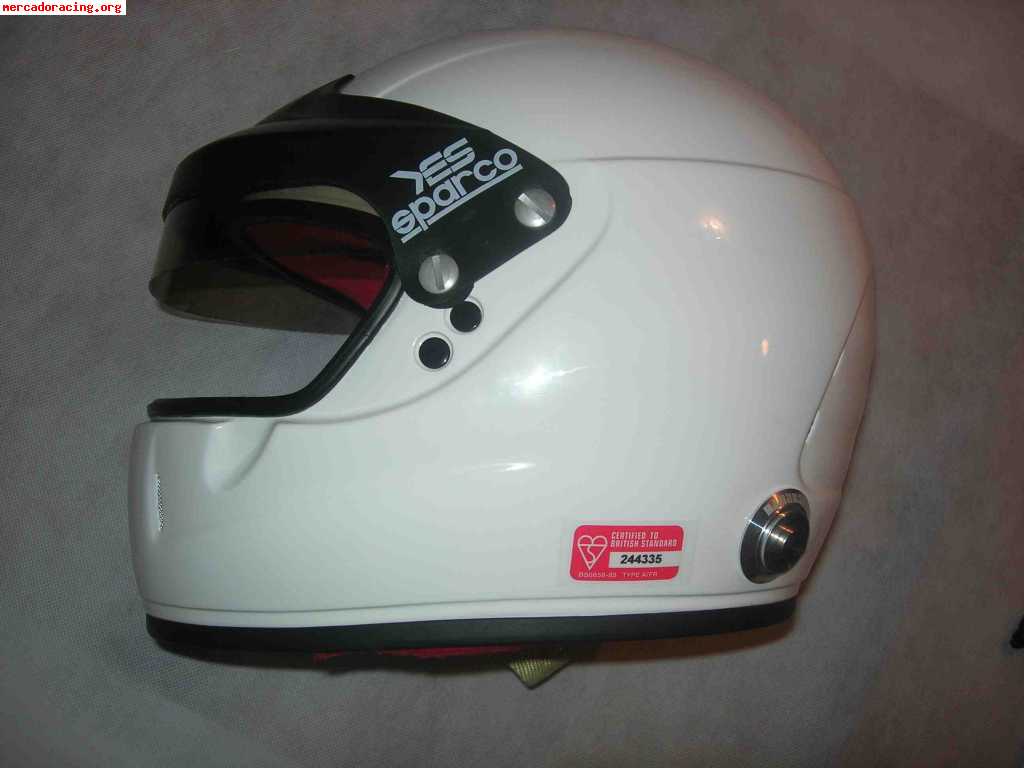 Casco con clips, hans y equipación completa por 1200 euros