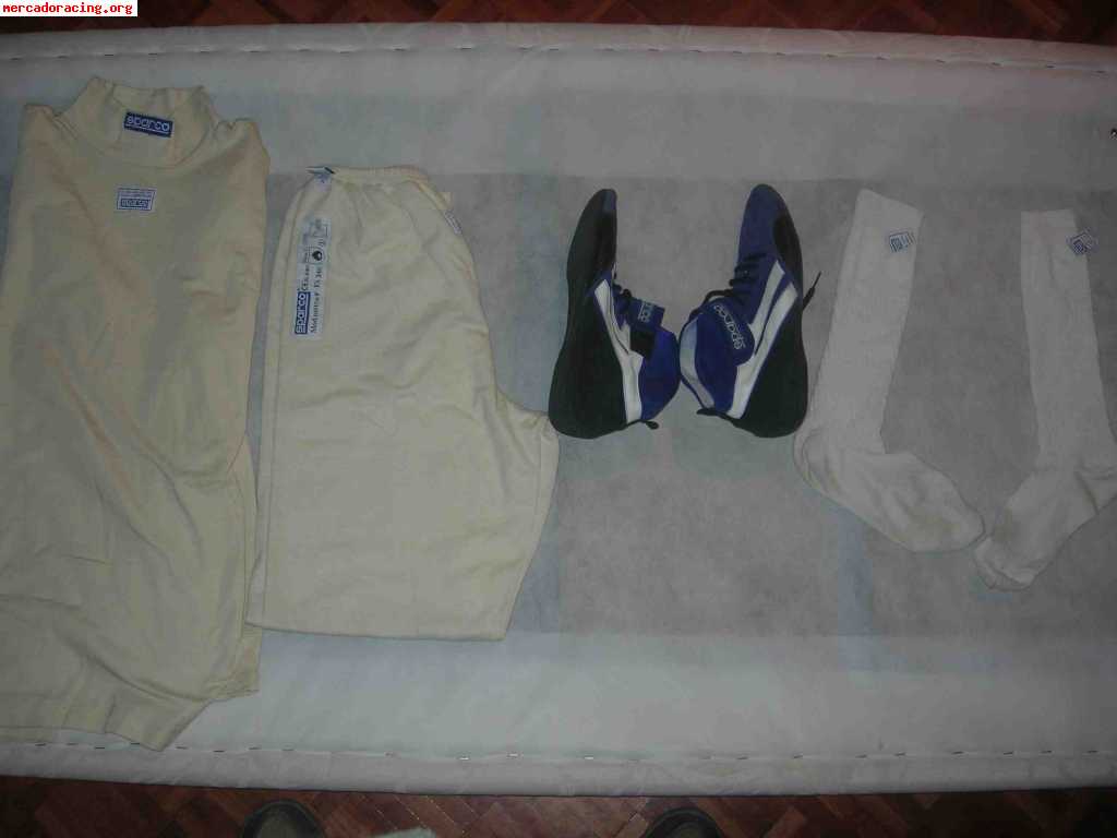 Casco con clips, hans y equipación completa por 1200 euros