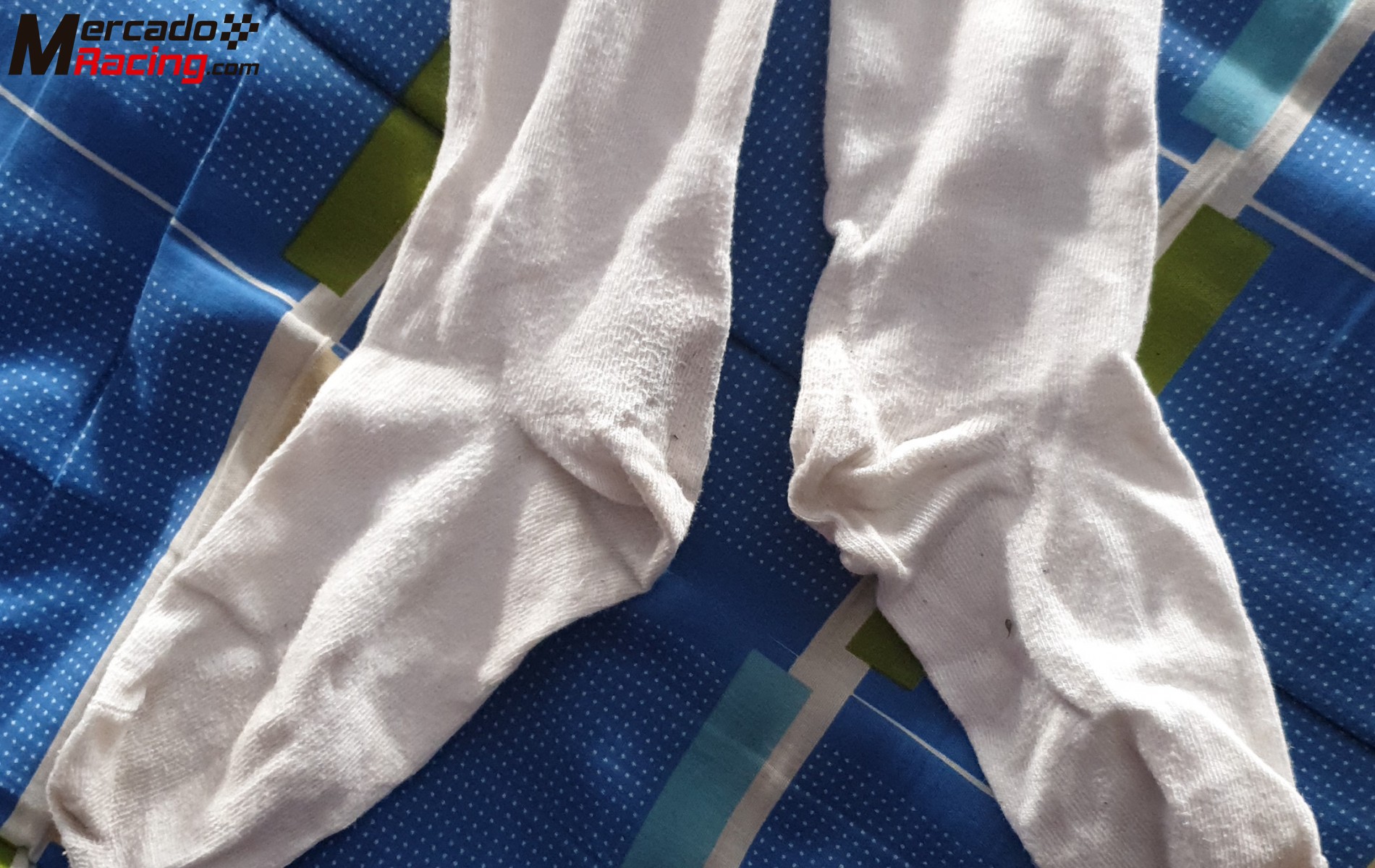 Vendo:sotocasco,camiseta y calcetines