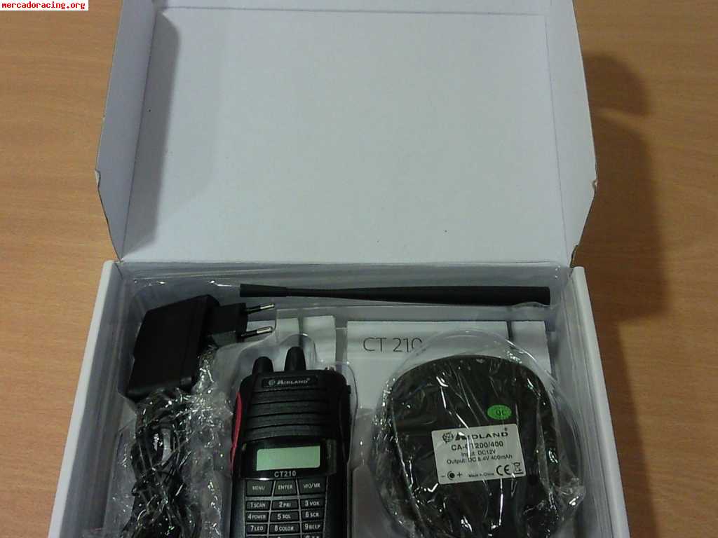 Se vende walkie talkie nuevo a estrenar !!! 115€