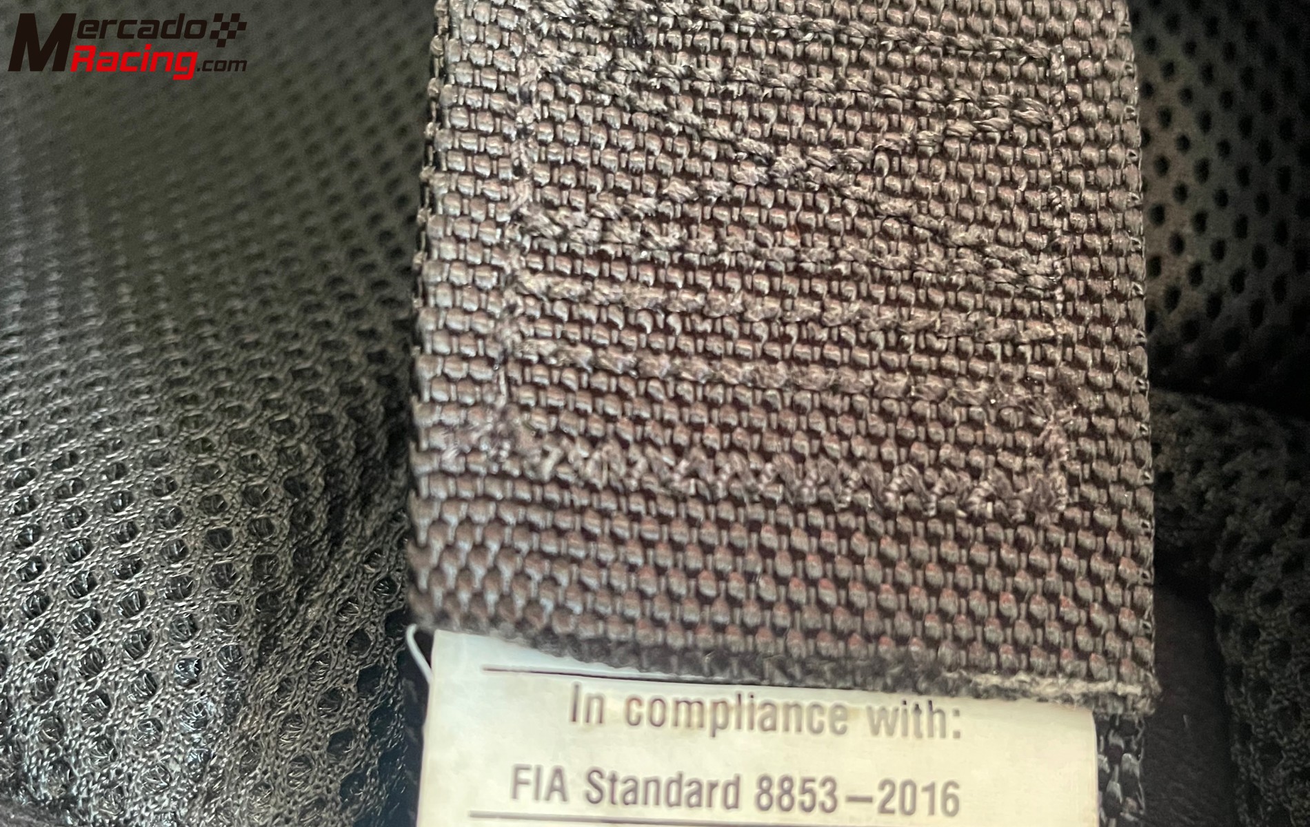 Se vende pareja de arneses sparco competition h-2 de 6 puntos.