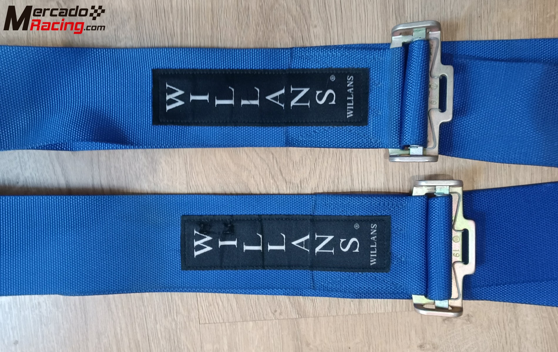 Se venden  2 arneses  de 6 puntos willans.