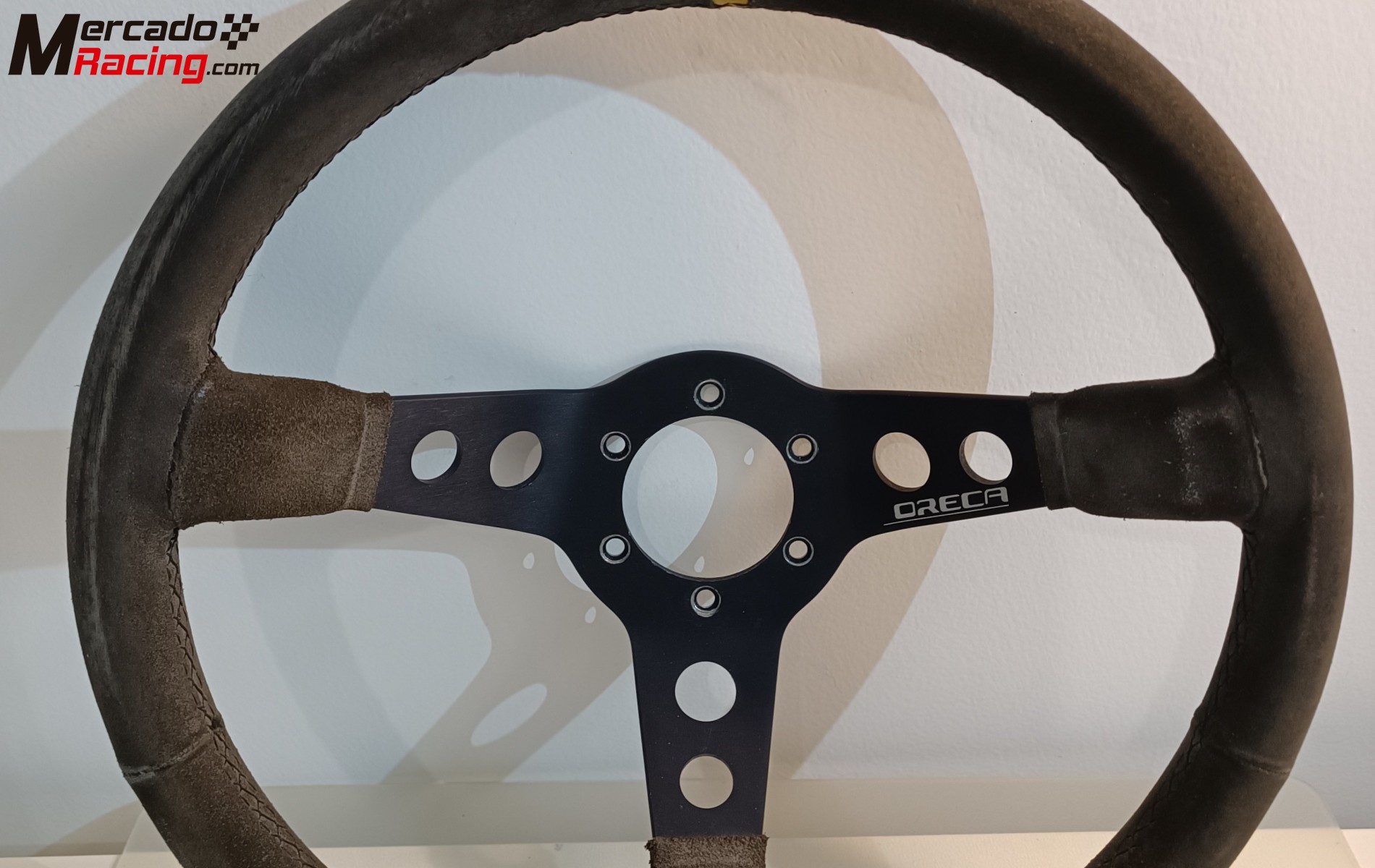 Se vende volante oreca.