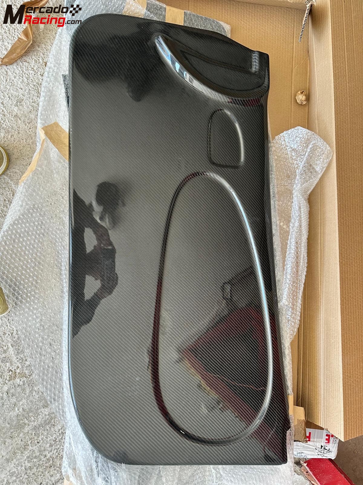 Paneles fibra de carbono renault megane coupe