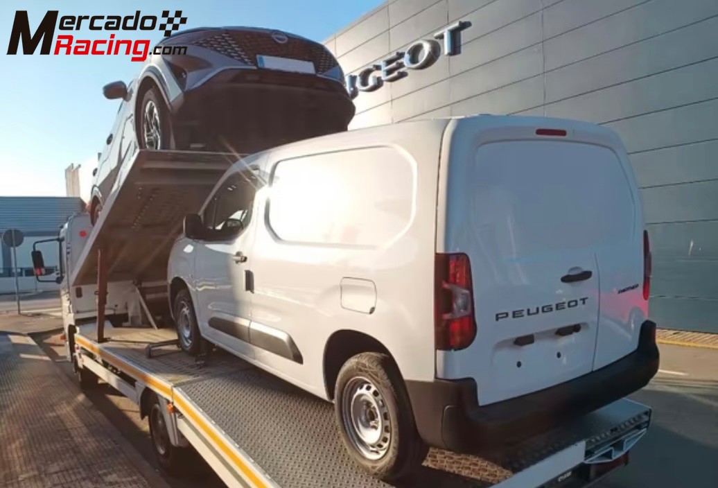 Camión portavehiculos mercedes atego 823