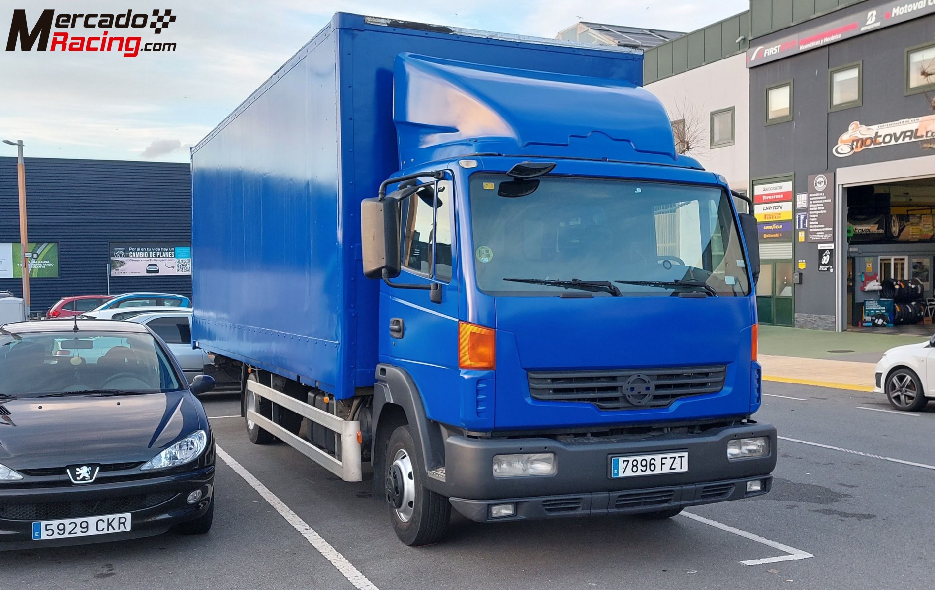 Camion nissan atleon