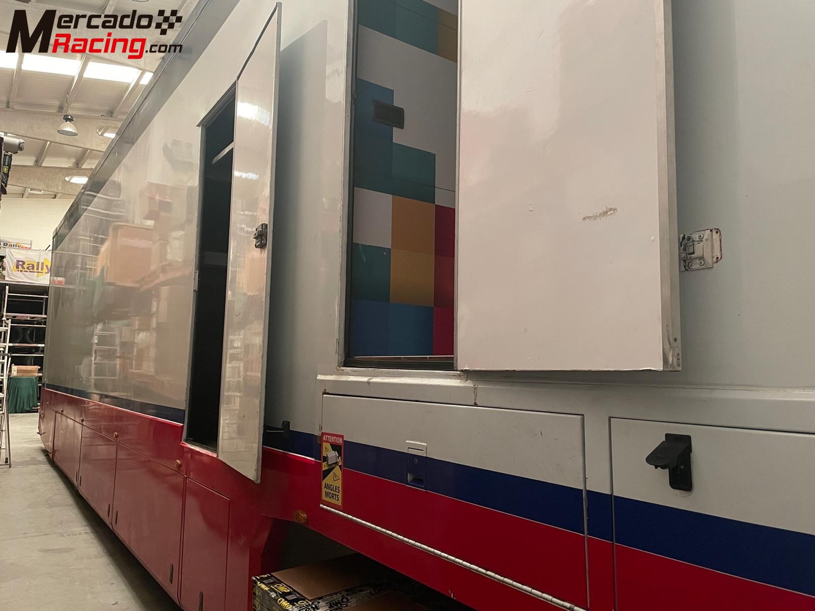 Semiremolque para asistencia y transporte