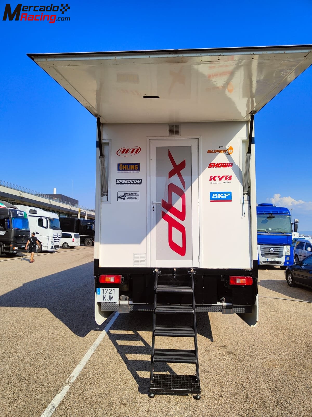 Camión taller-vivienda