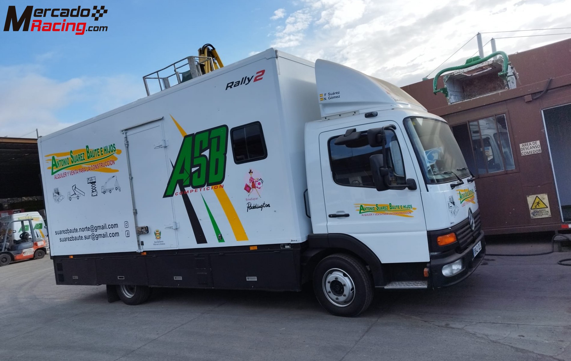 Camión asistencia taller mercedes atego