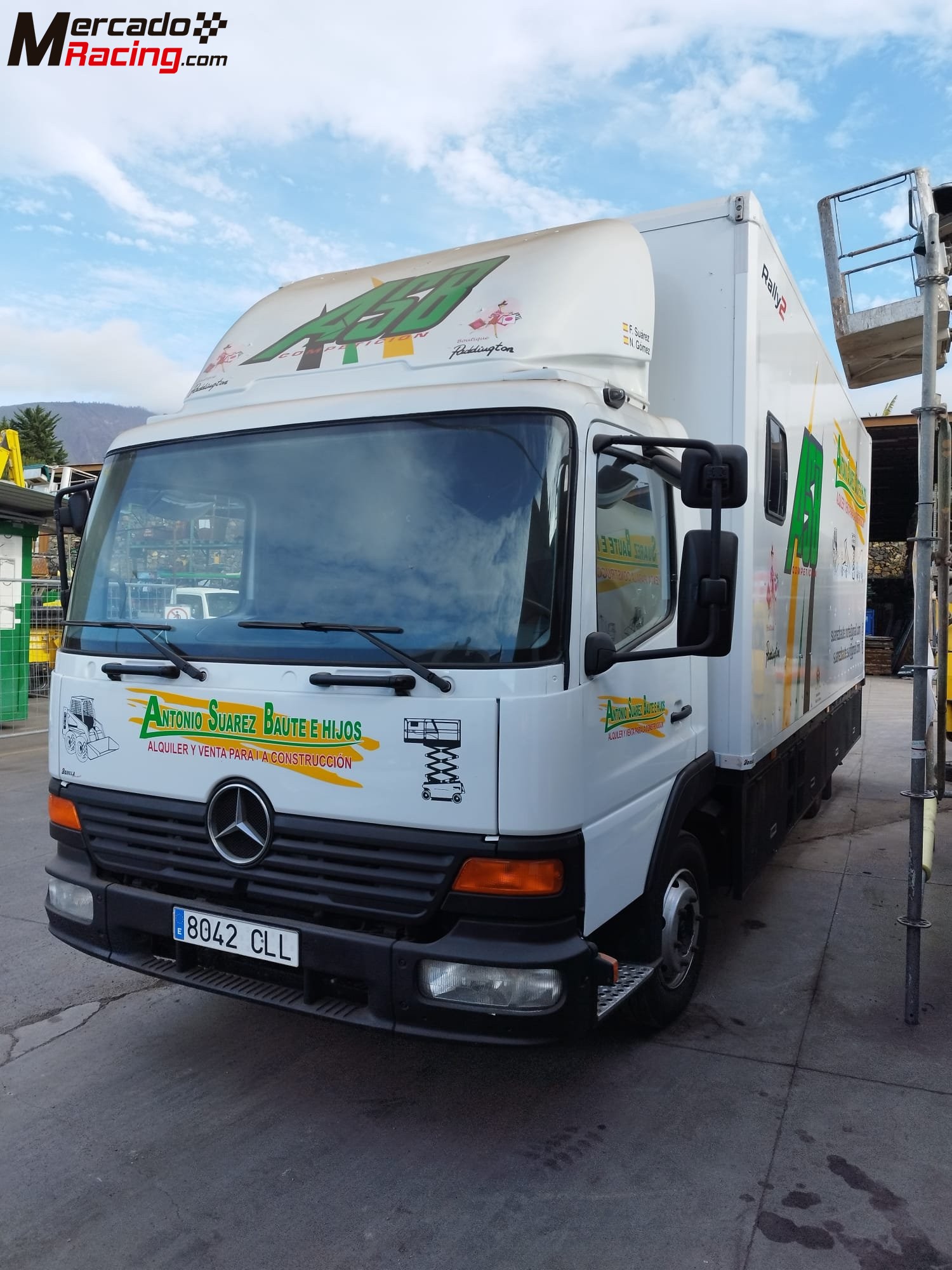 Camion asistencia mercedes  atego 817