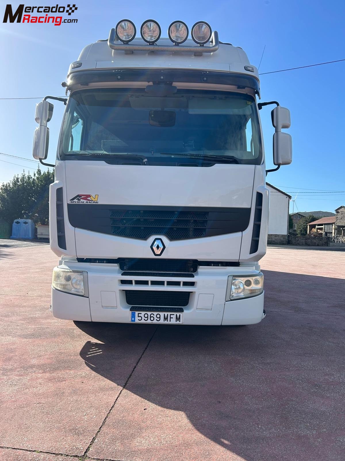 Camion asistencia renault premium 460.26 6x2