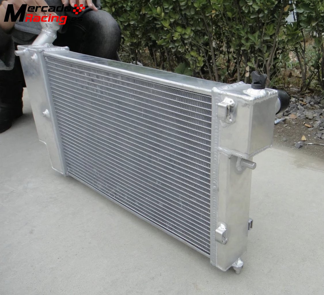 Se vende radiador aluminio saxo/106 gra
