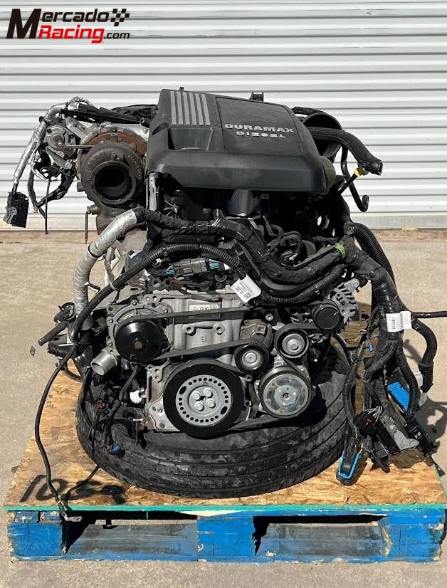 2022 lm2 3.0 duramax turbo diesel engine w 10spd 10l80 4x4 transmission 8k mi