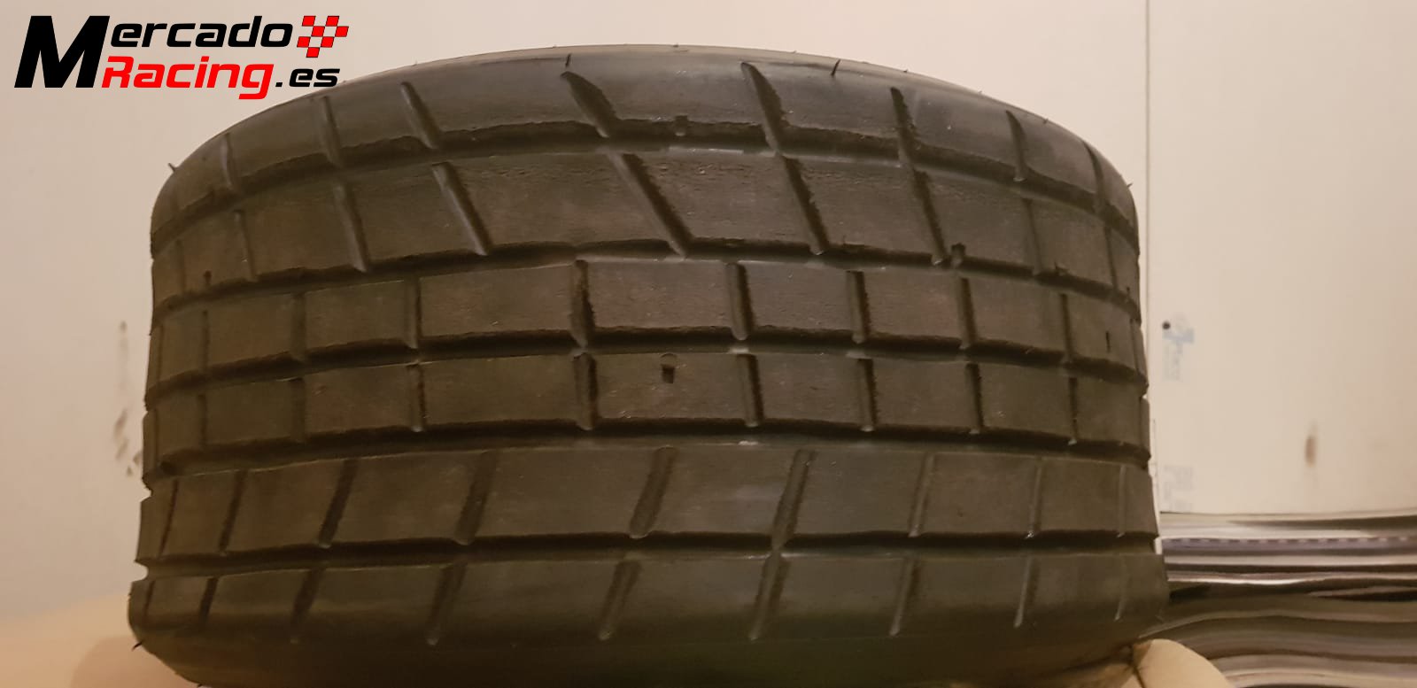 Neumáticos avon cm