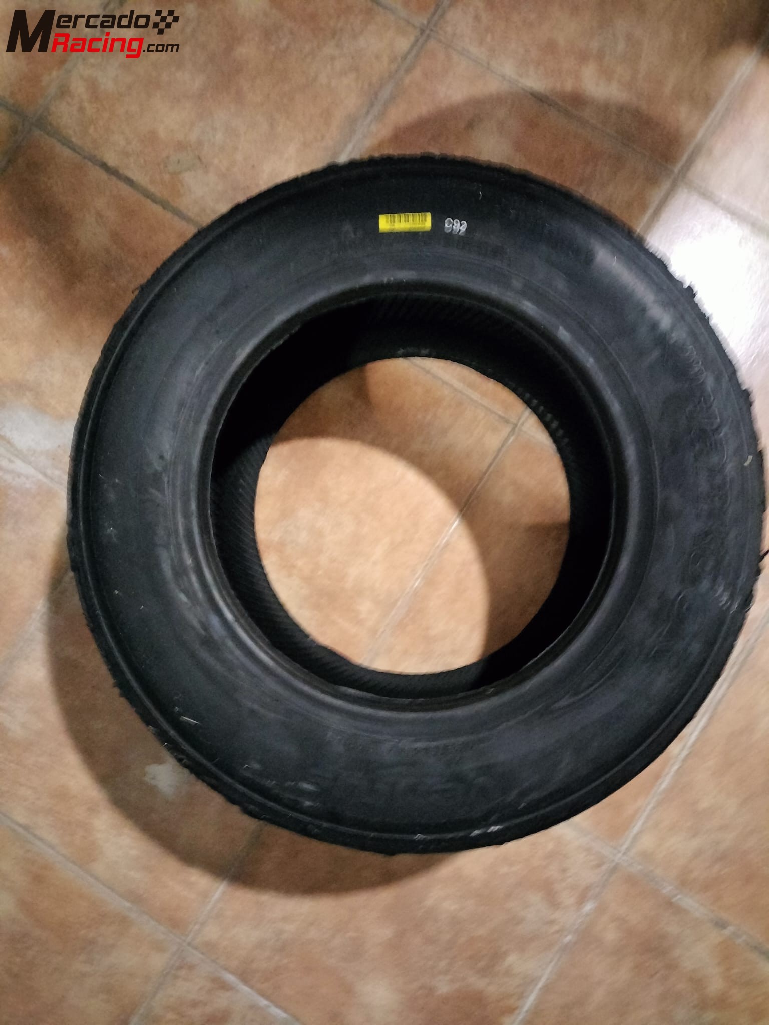 Neumáticos hankook c92 180/55 r13 al 70% de vida aproximada
