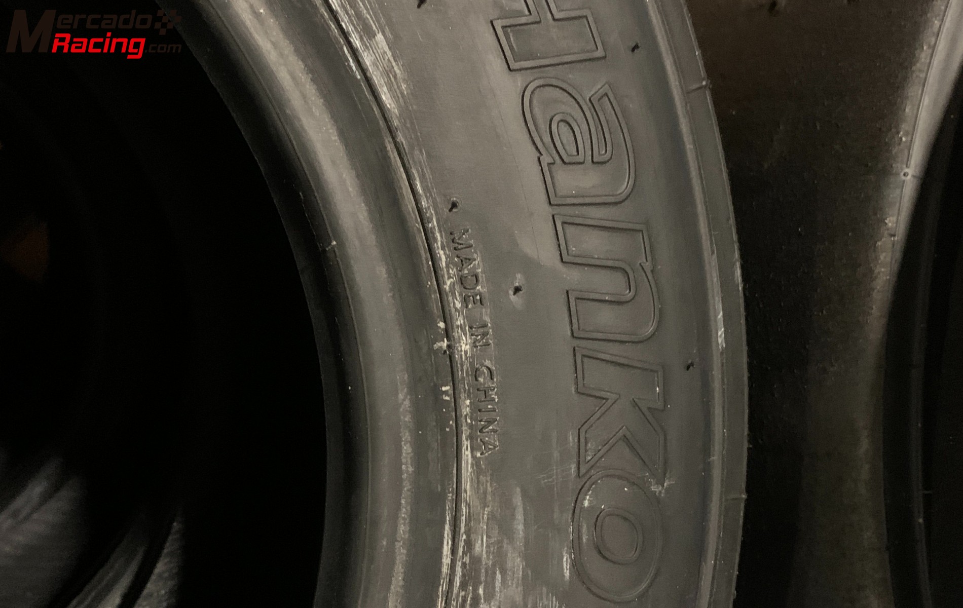 Neumáticos hankook c92h 180/55 r13 al 90% de vida aproximada