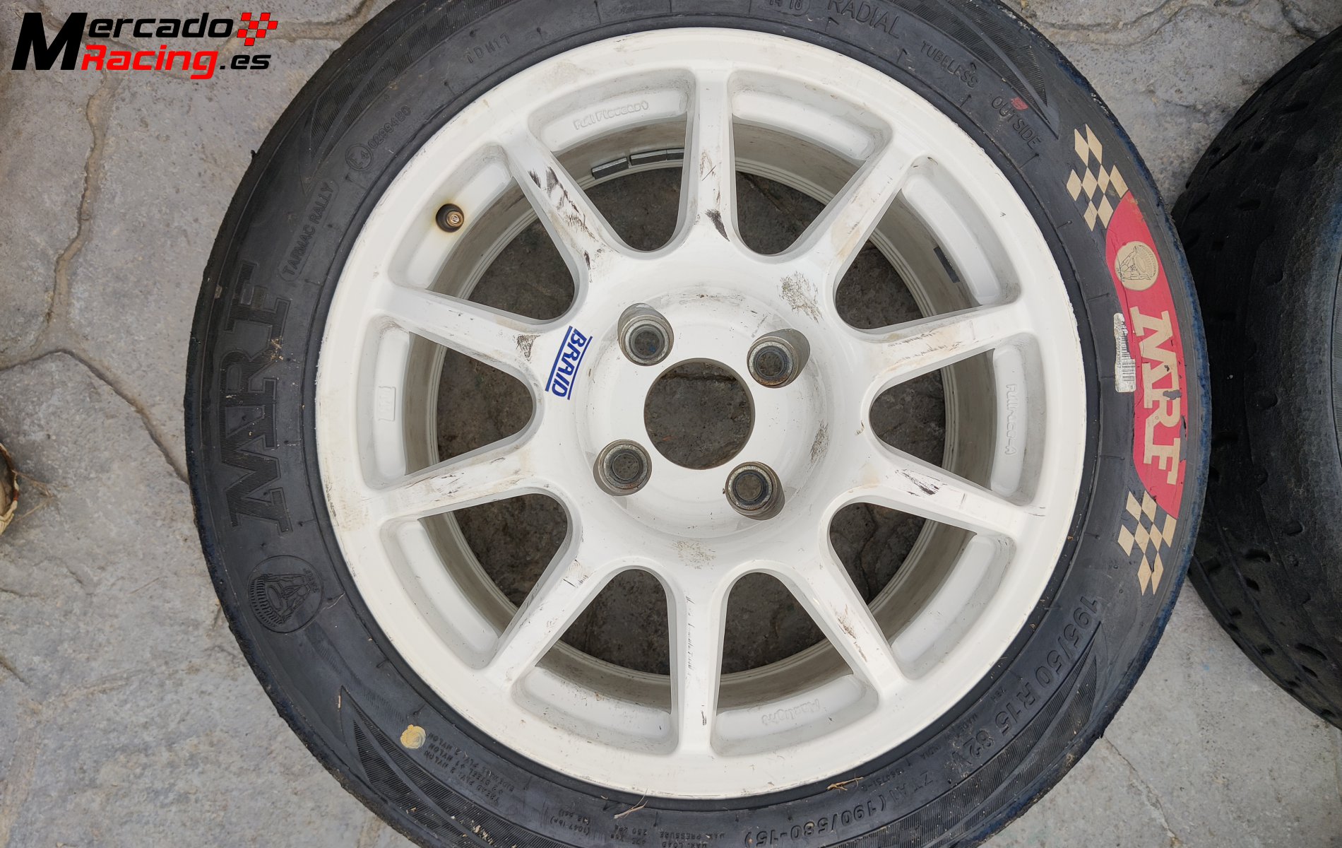 Neumáticos en 15   mrf de competición  asfalto
