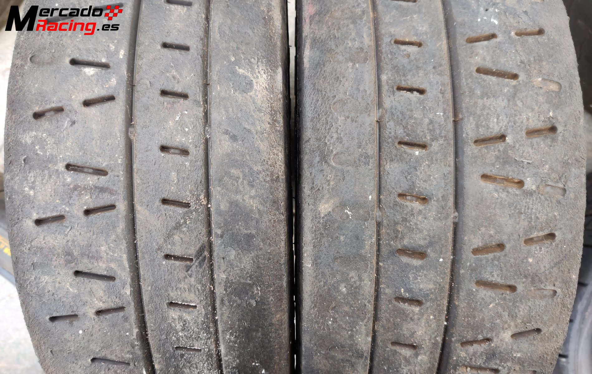 Lote de neumáticos pirelli seco y lluvia