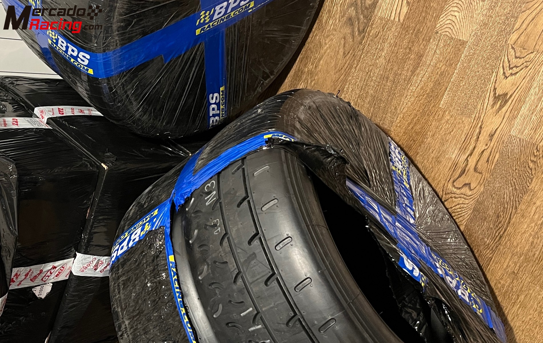 Slicks yokohama fía 15”