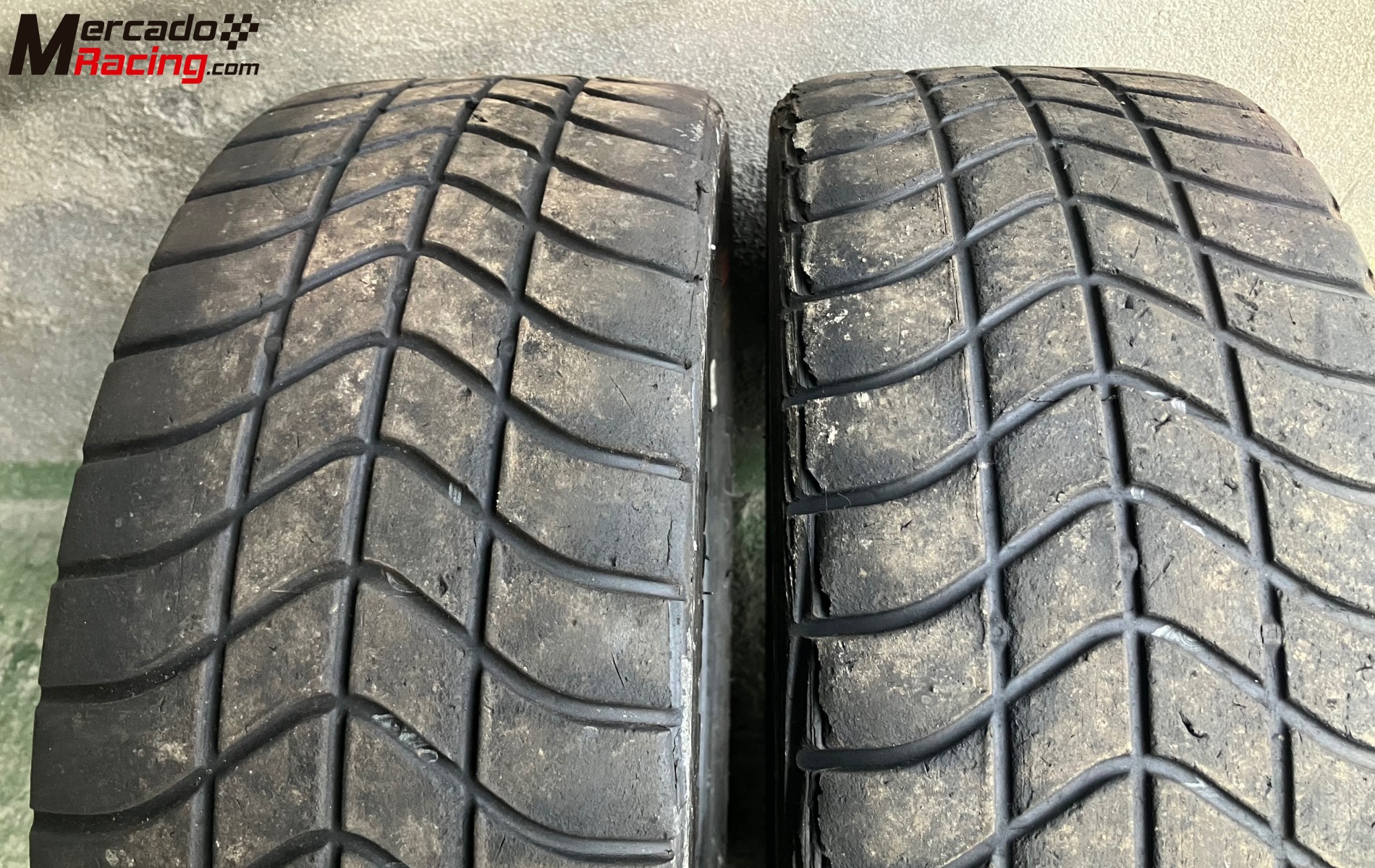 Pareja pirelli rw1c 15”