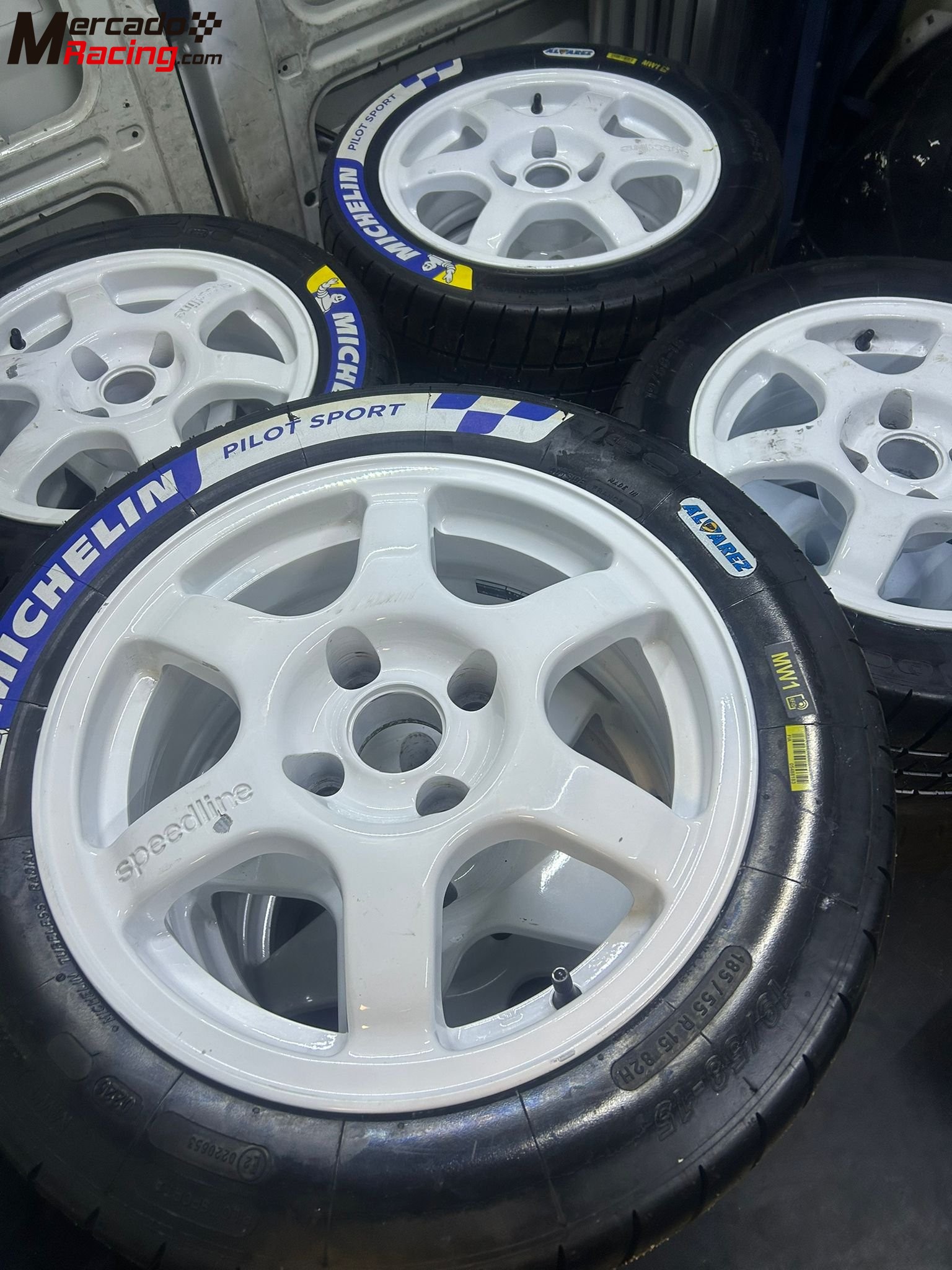 Se venden 4 michelín de agua a estrenar