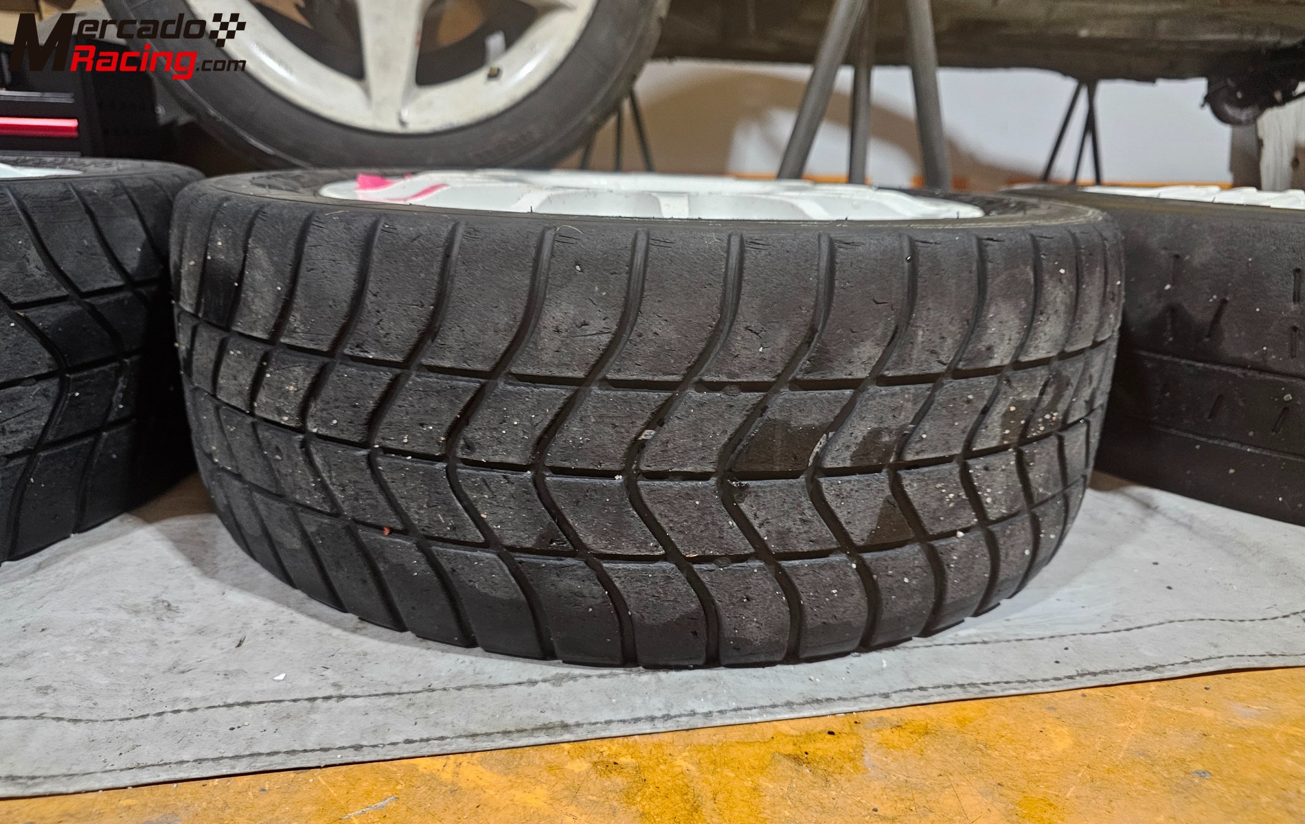 Pirelli varios compuestos