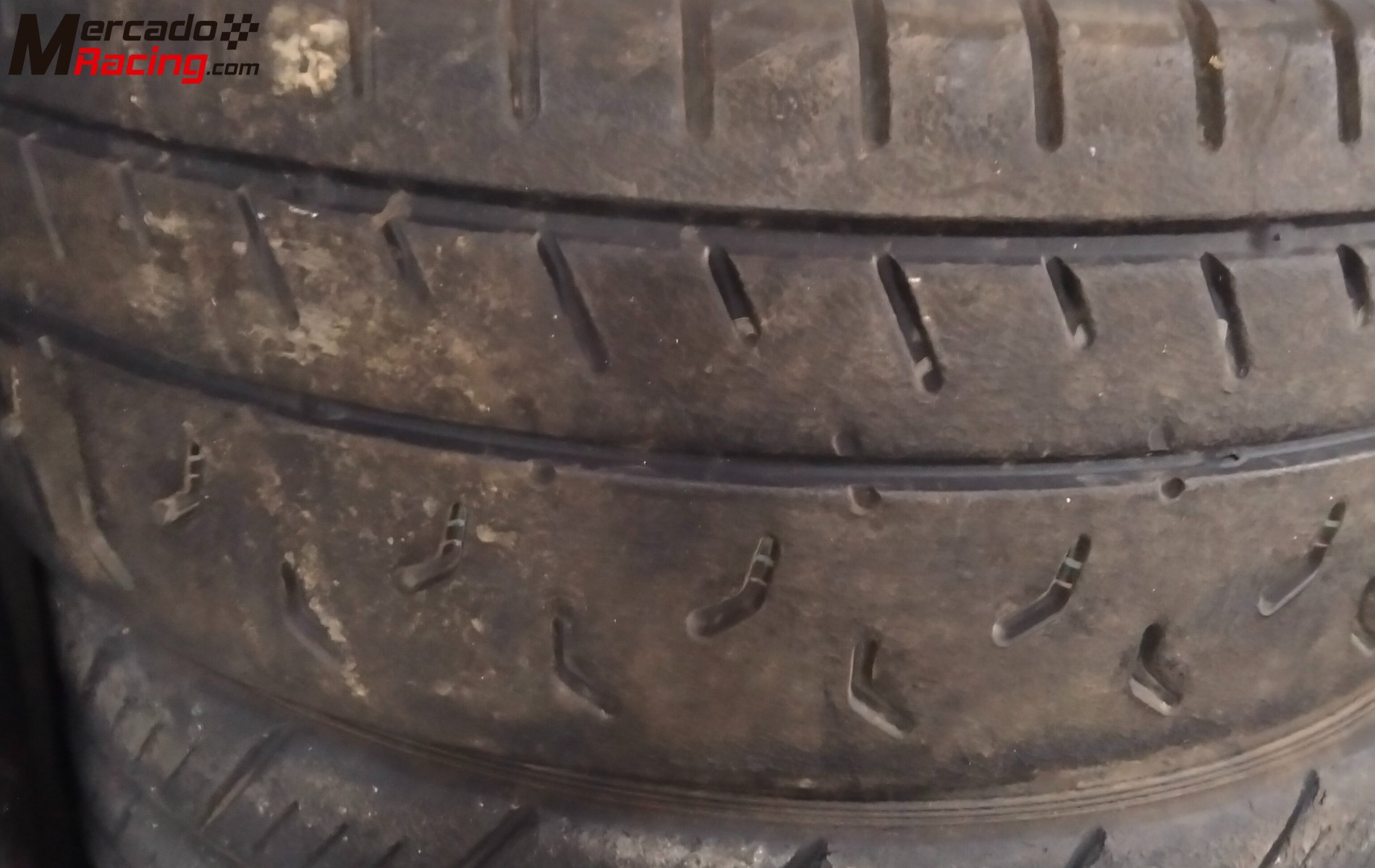 Slicks de competición kumho en 15 medias k51 muy nuevas 