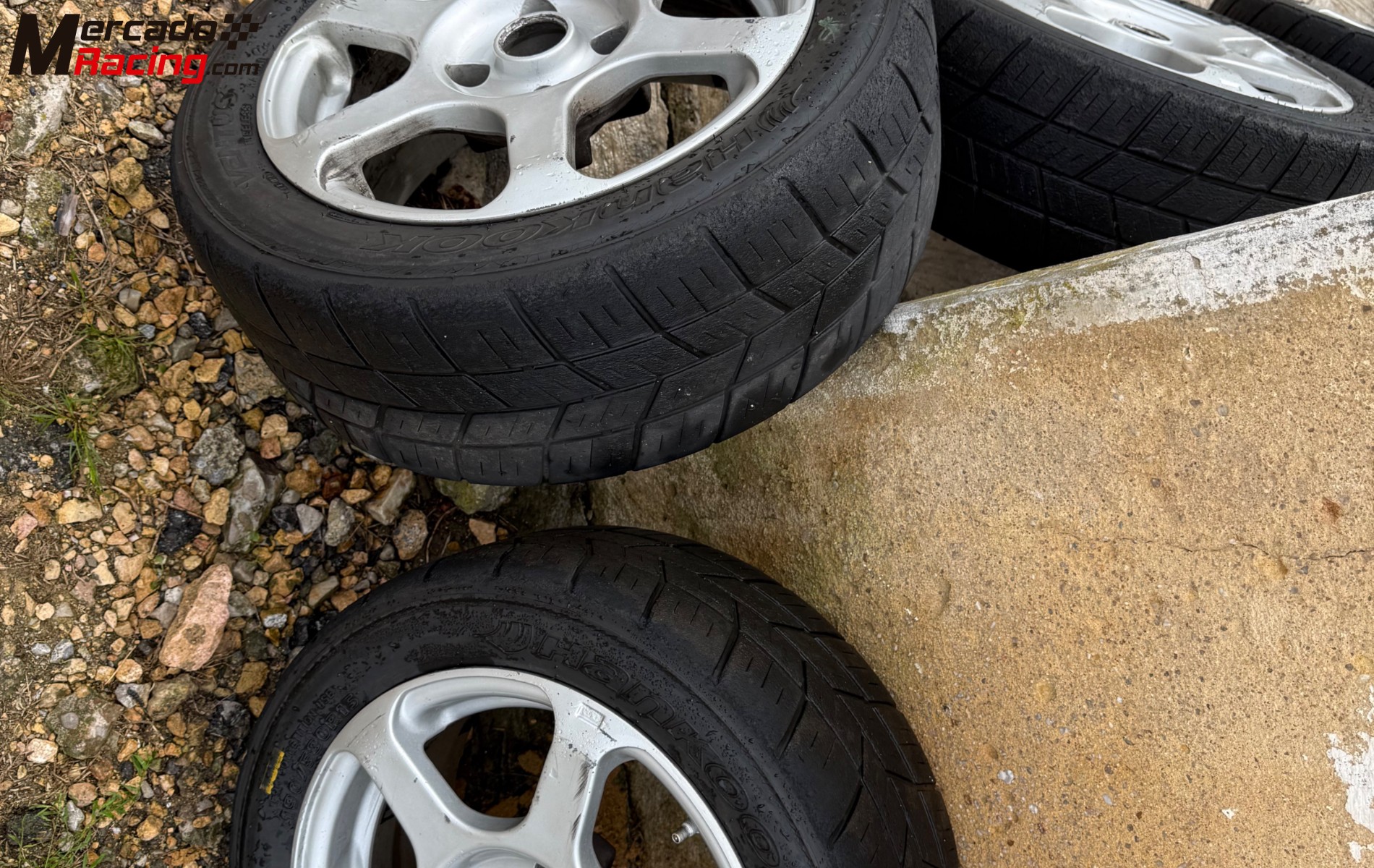 Juego hankook w51 en 15