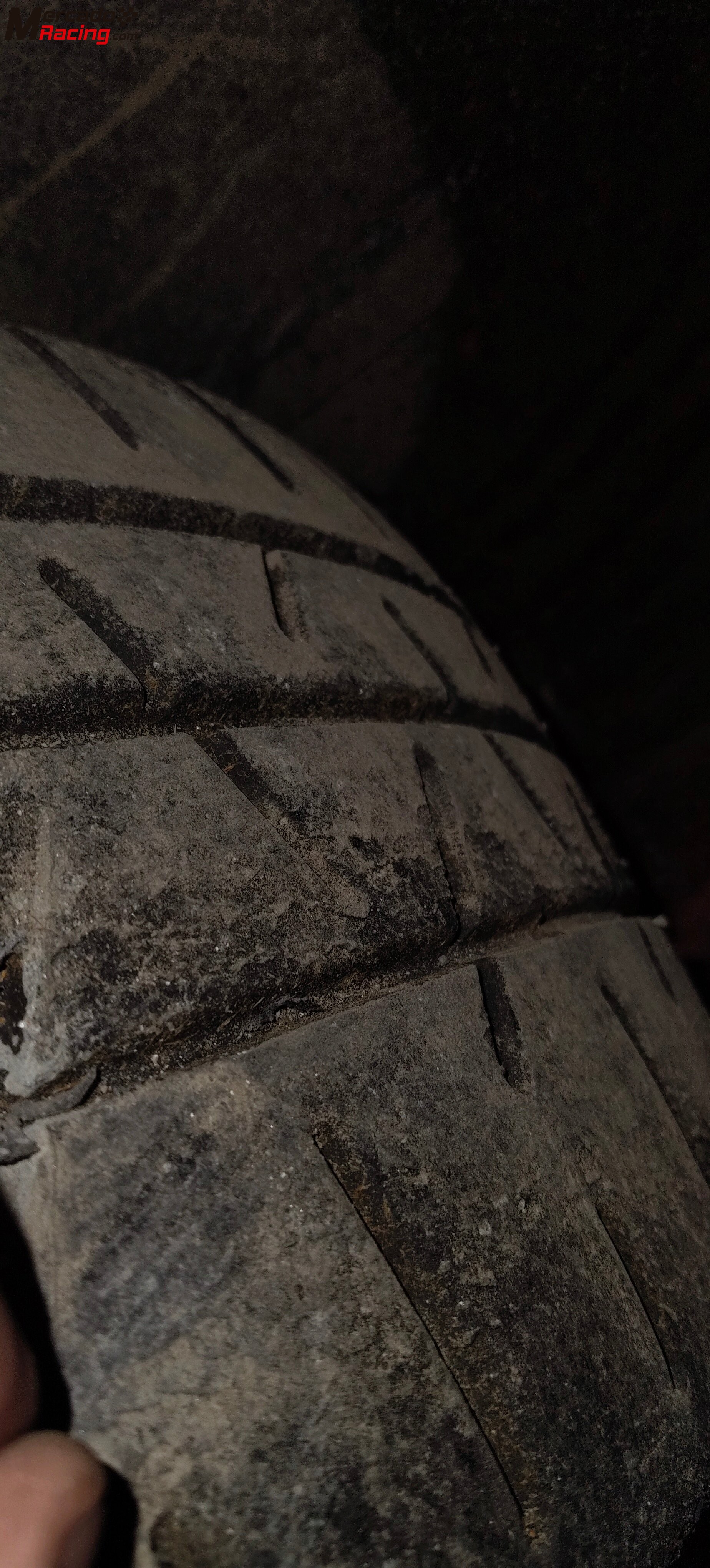Slicks hankook 