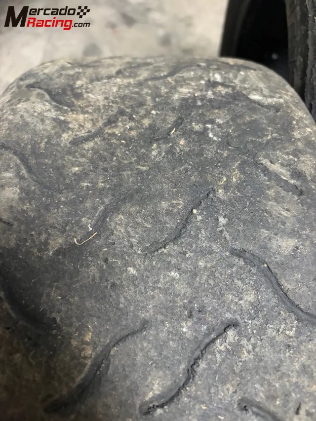2 slicks hankook 15 