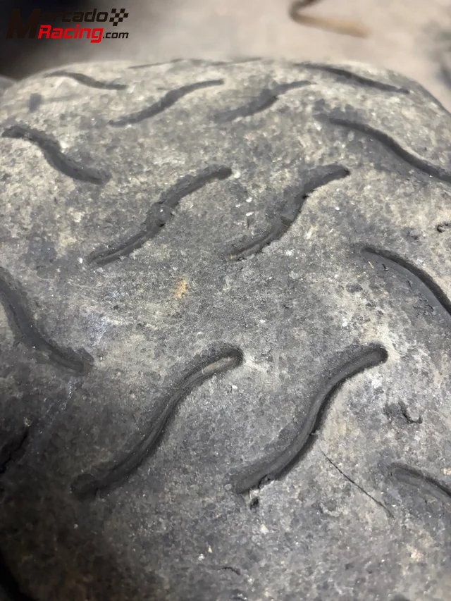 2 slicks hankook 15 