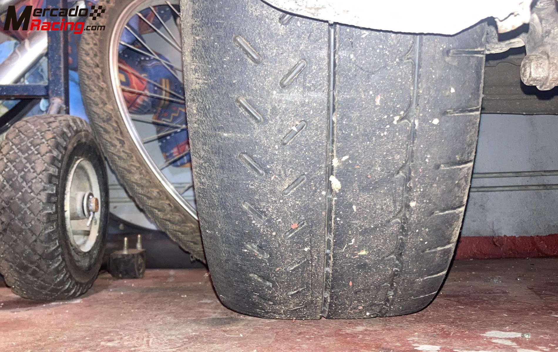 Slicks michelín fia 31 y 21  en 16