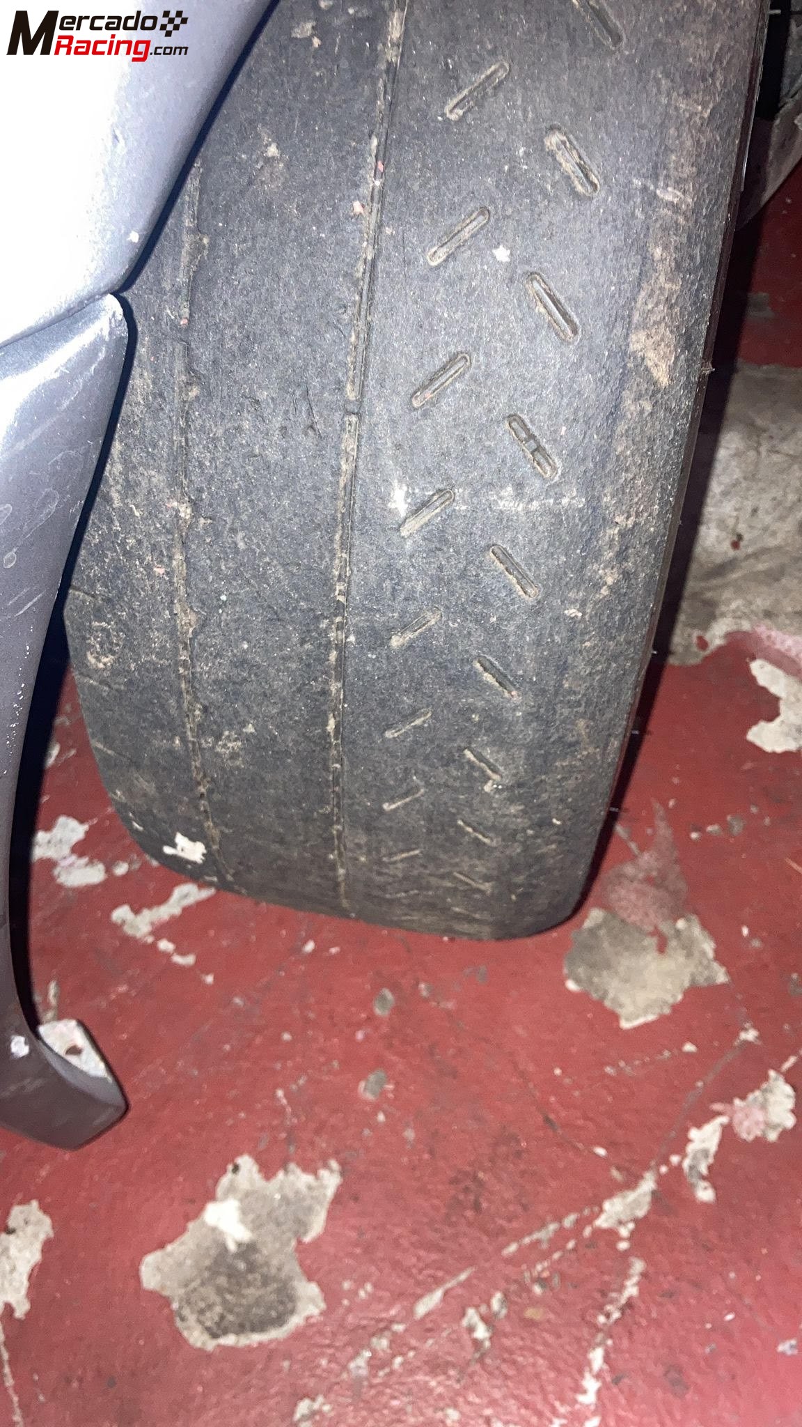 Slicks michelín fia 31 y 21  en 16
