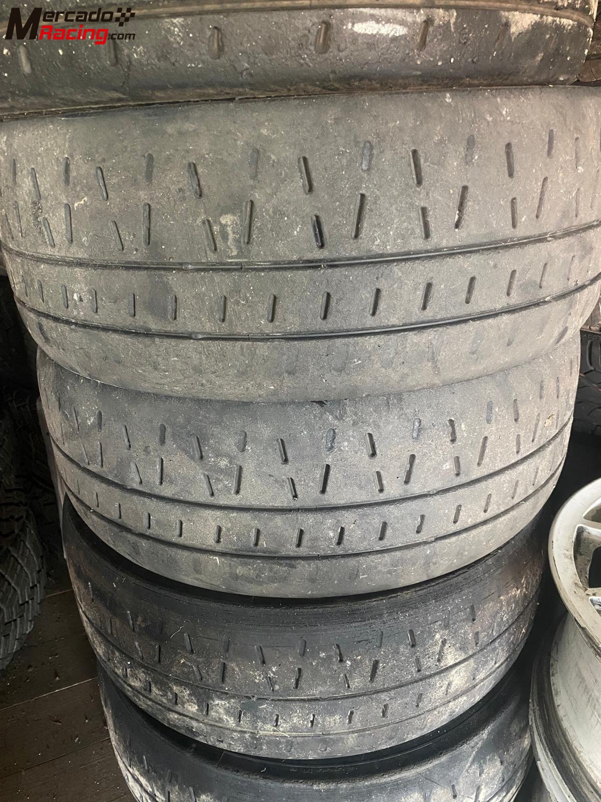 Se venden ruedas pirelli en 16