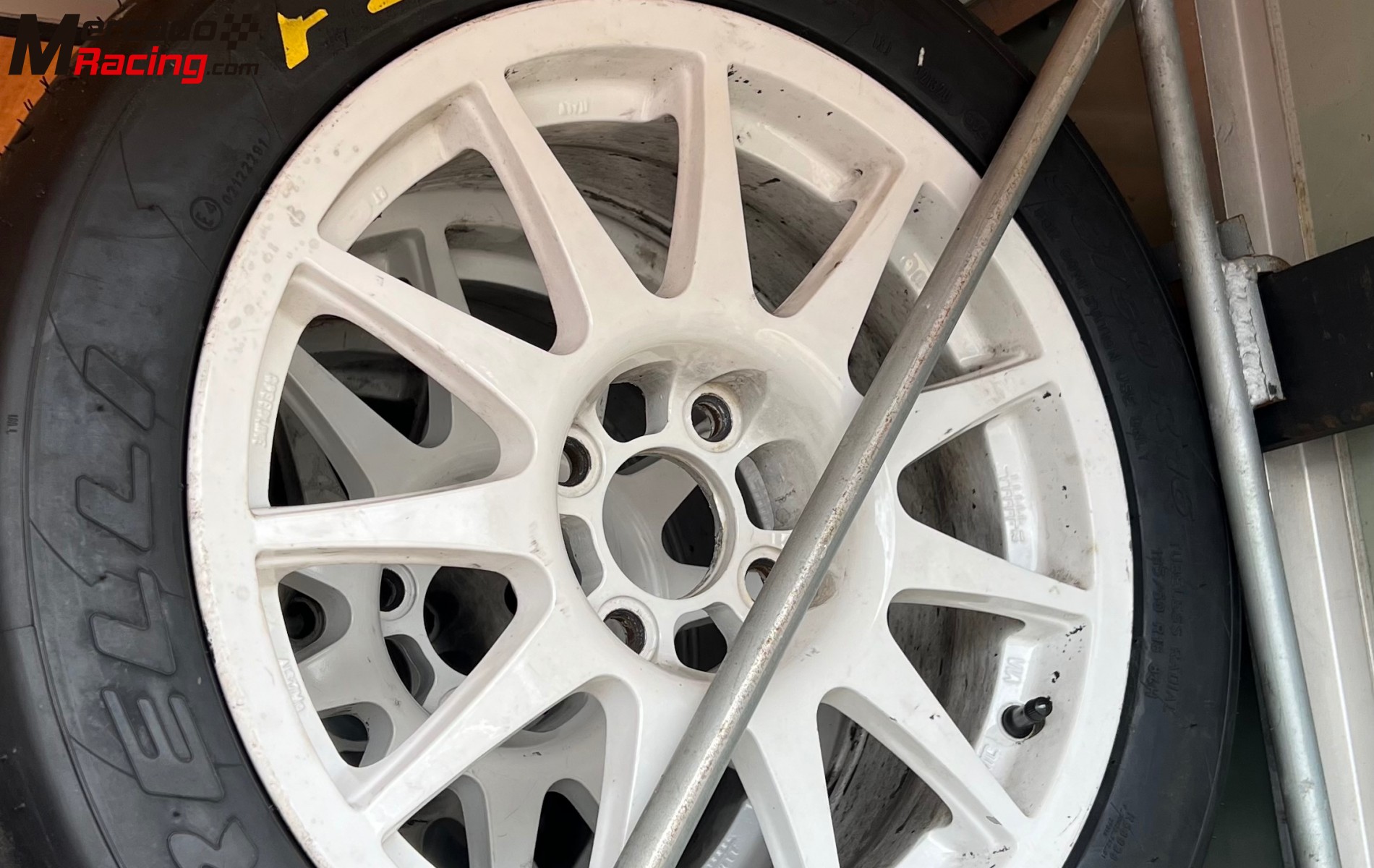 Pirellis ra7+a (blandas) 16”
