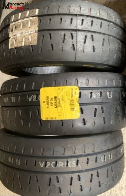 Pareja pirelli 16