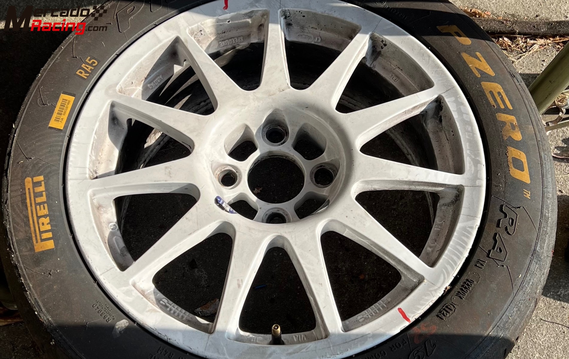 Neumáticos pirelli 16”