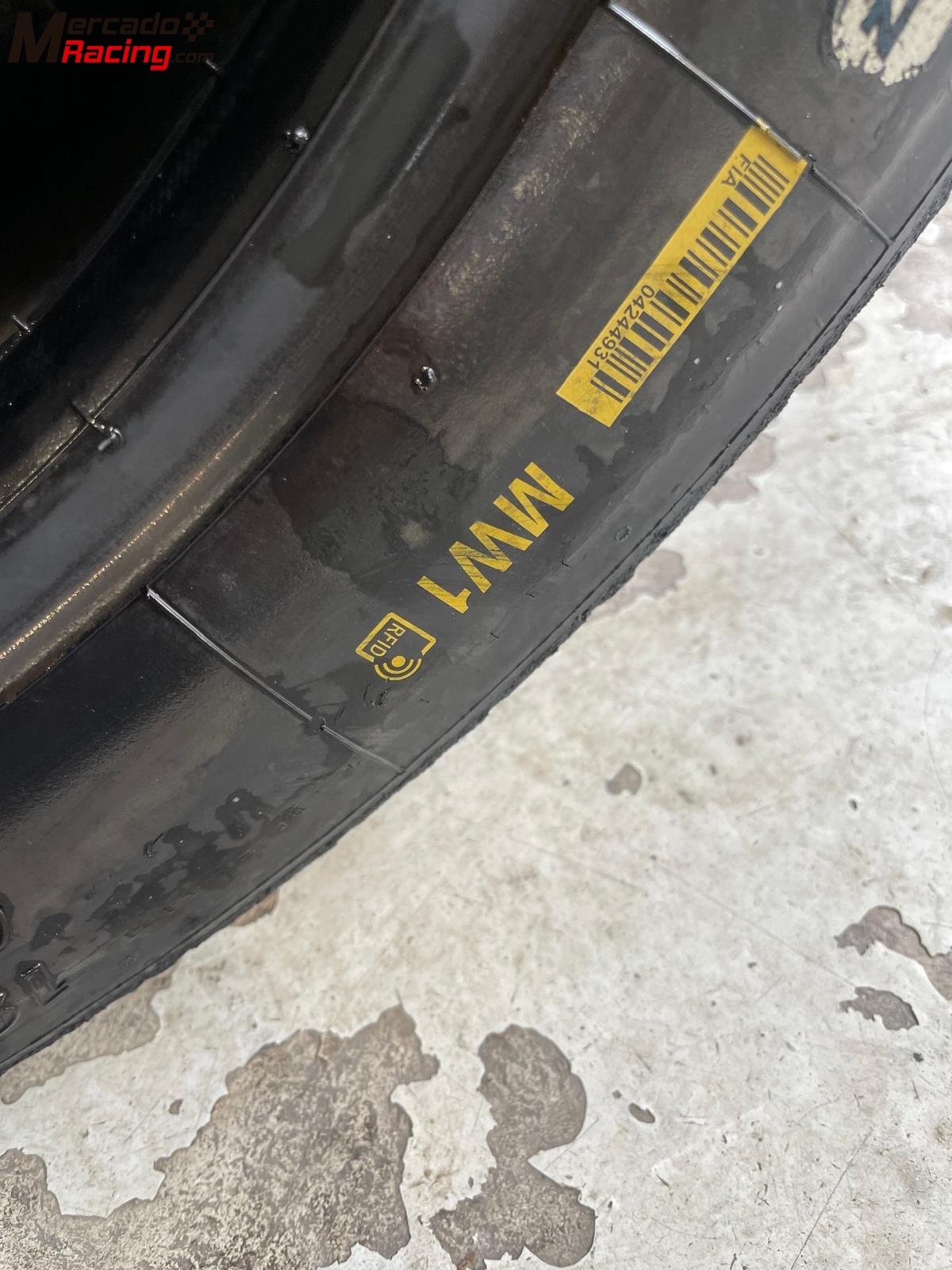 Se vende 4 neumáticos de lluvia michelin mw1 en 16